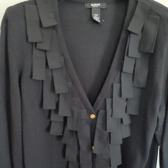 Ladies Petite SZ PM Alfani Black Grosgrain Ribbon Trim Cardigan - Picture 2 of 3